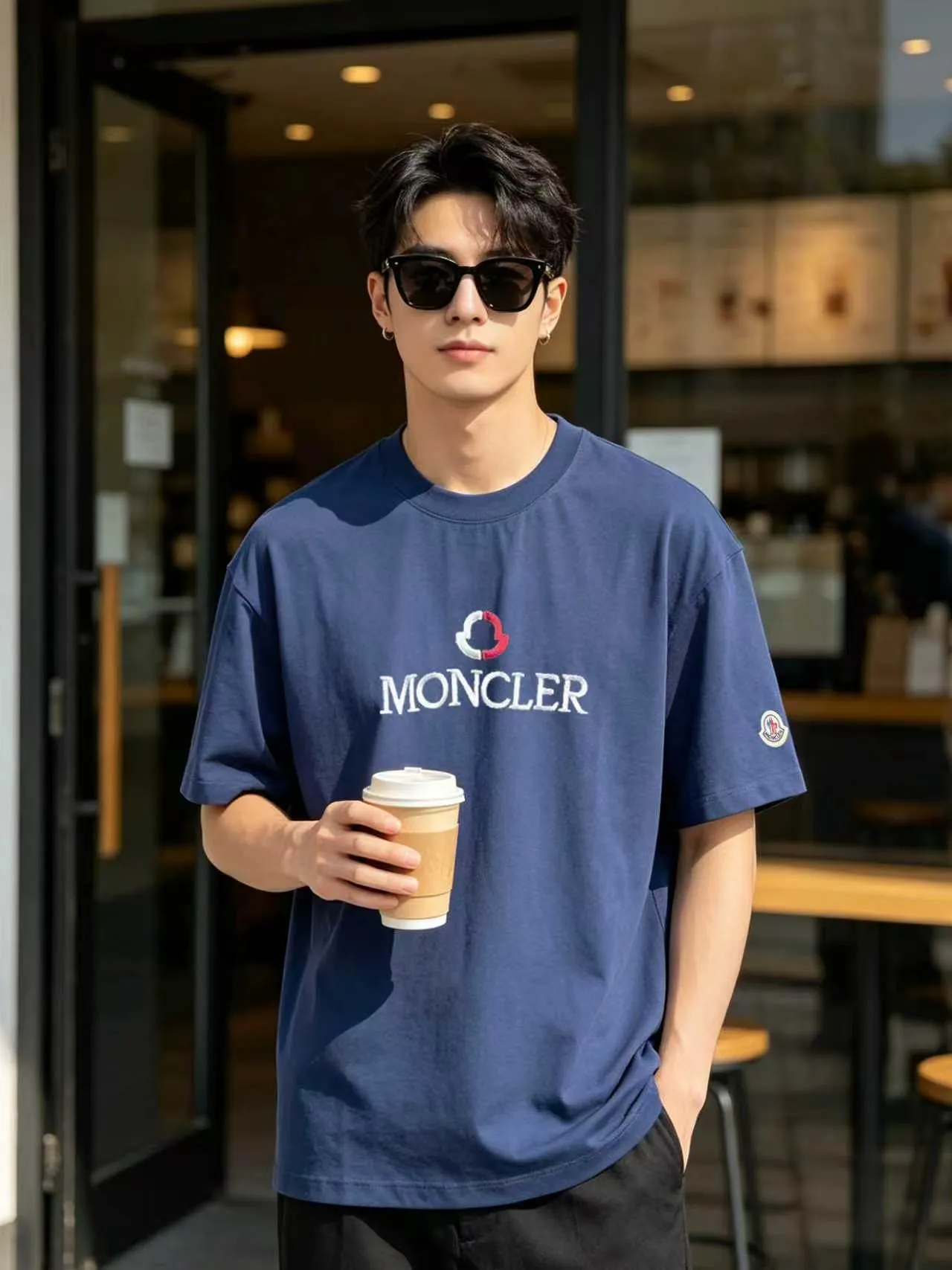 Moncle/ * ， logo New Arrival ， ， ， ， T Same Style。 :Black White Blue Gray Size:S（90-130 ） M（125-140 ） L（135-160 ） XL（160-180 ） XXL（180-210 ）
